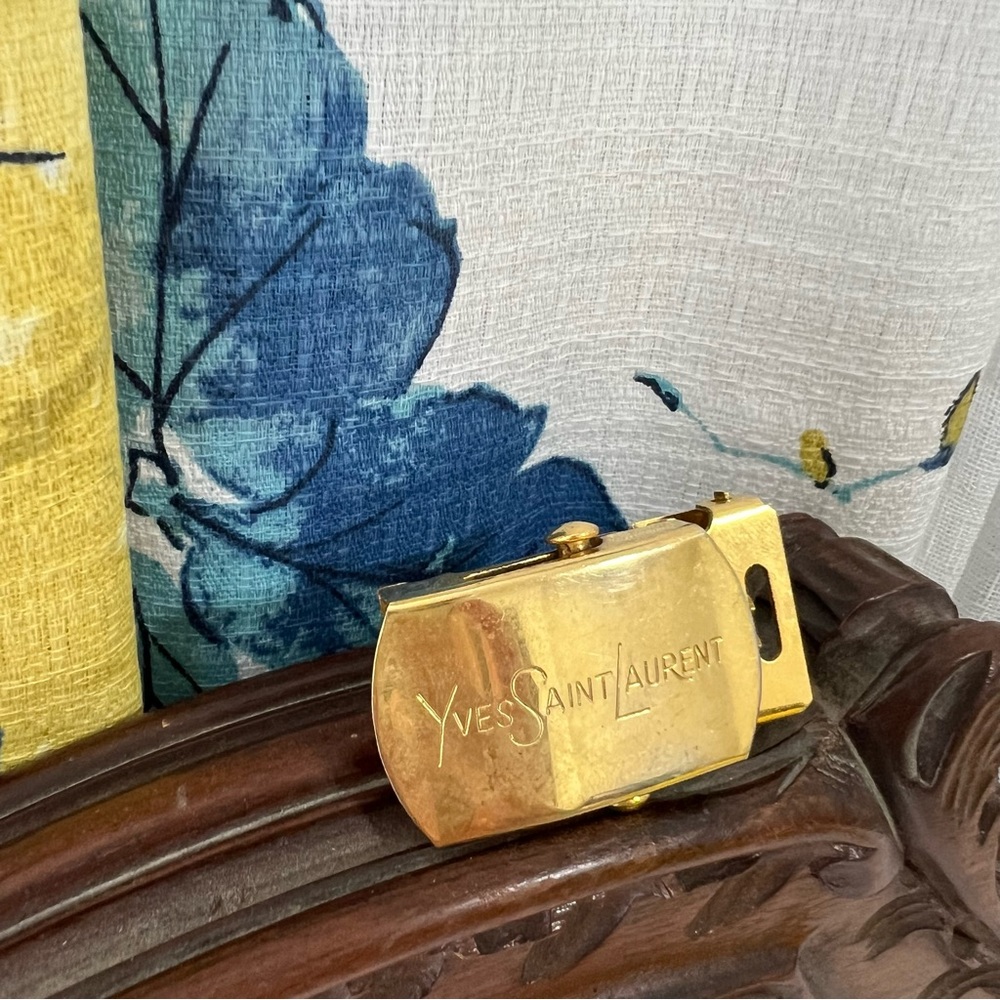 YSL Yves Saint Laurent Gold Belt Buckle‎ Accessories accent piece authentic OS - Picture 3 of 10